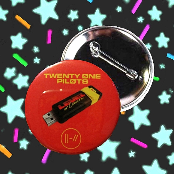 5 Twenty One Pilots Scaled Icy Glass Dome Button Badge + Level of Concern Pin - Picture 5 of 12